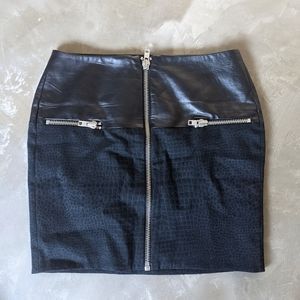 THE KOOPLES - Zip Front Black Mini Skirt - Size 36